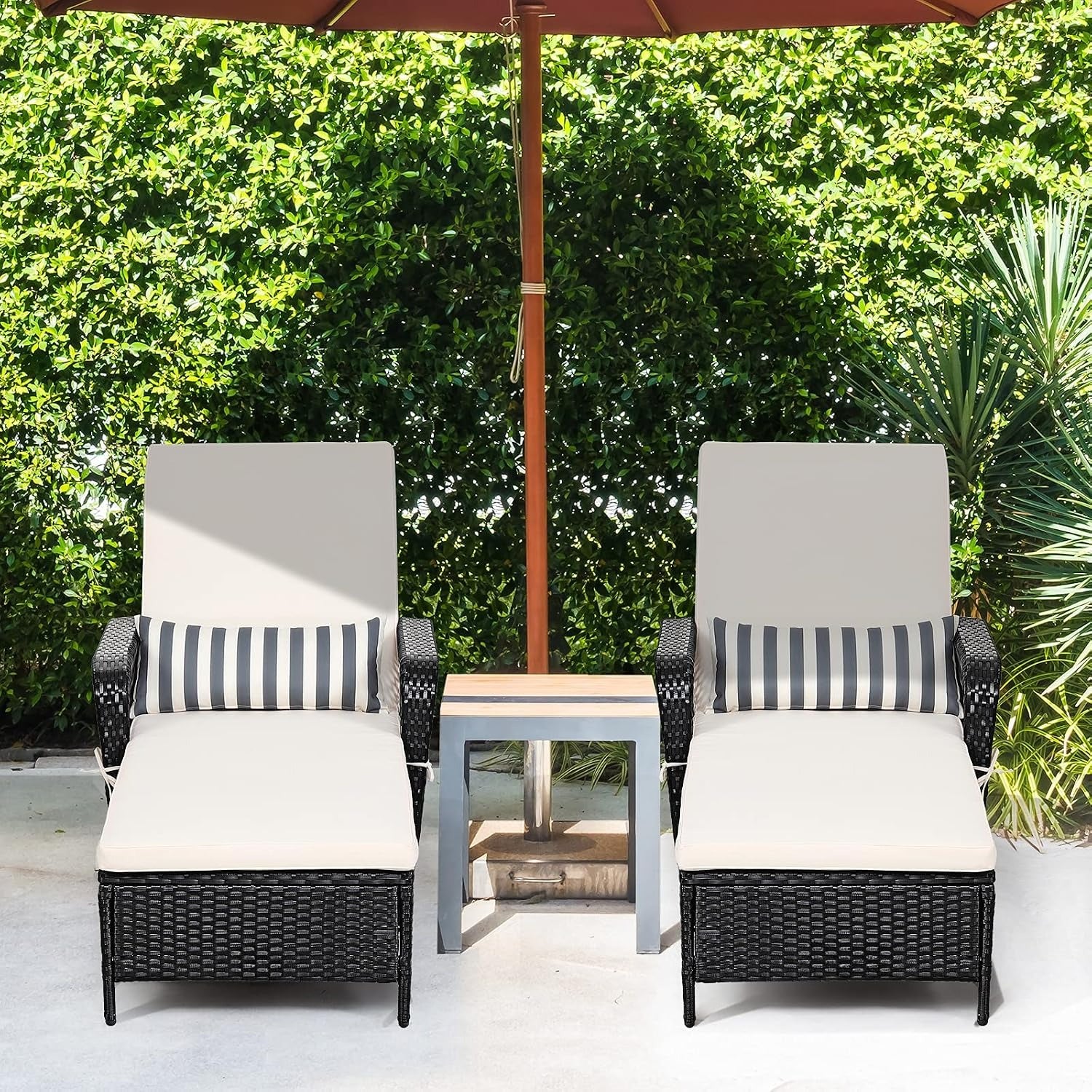 Wicker Outdoor Chaise Lounge Recliner